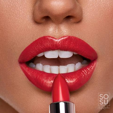 TE AMO - Do you love me too?

Lipstick empowers confidence! Create a high-impact look with low maintenance long-wear. Make a statement with this head-turning bright orange-red shade that’s got everyone’s name on it.

Lip Kit includes:

👄 Lipstick

👄 Lip Liner

Product Description

💄 Creamy on application with a satin finish

💄 Rich and buildable 

💄 Long-lasting colour

💄 Includes Lip Liner to add shape and dimension 

Proud to be Cruelty Free 

Disclaimer: Colours may vary on different lip tones.